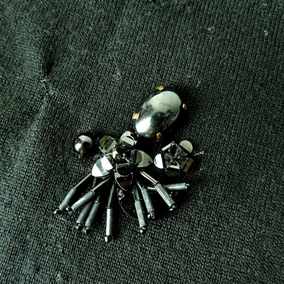 Escada black V-neck jewel embellished Virgin Wool sweater top size M made Italy - Picture 12 of 13